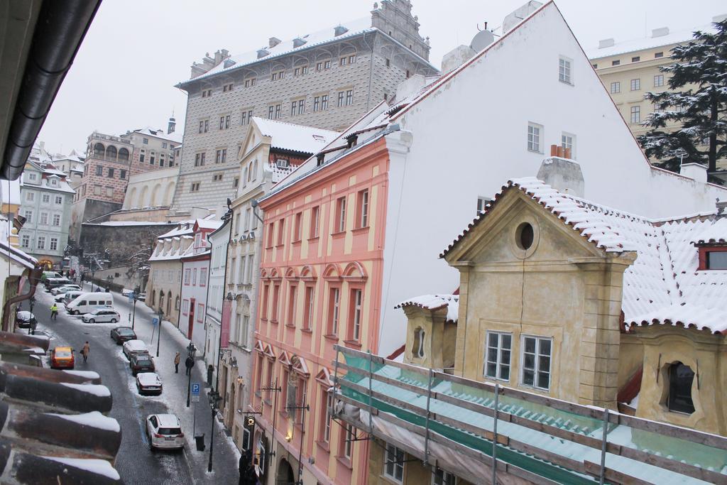 Amavi Bretfeld Palace Apartments Prague Exterior photo