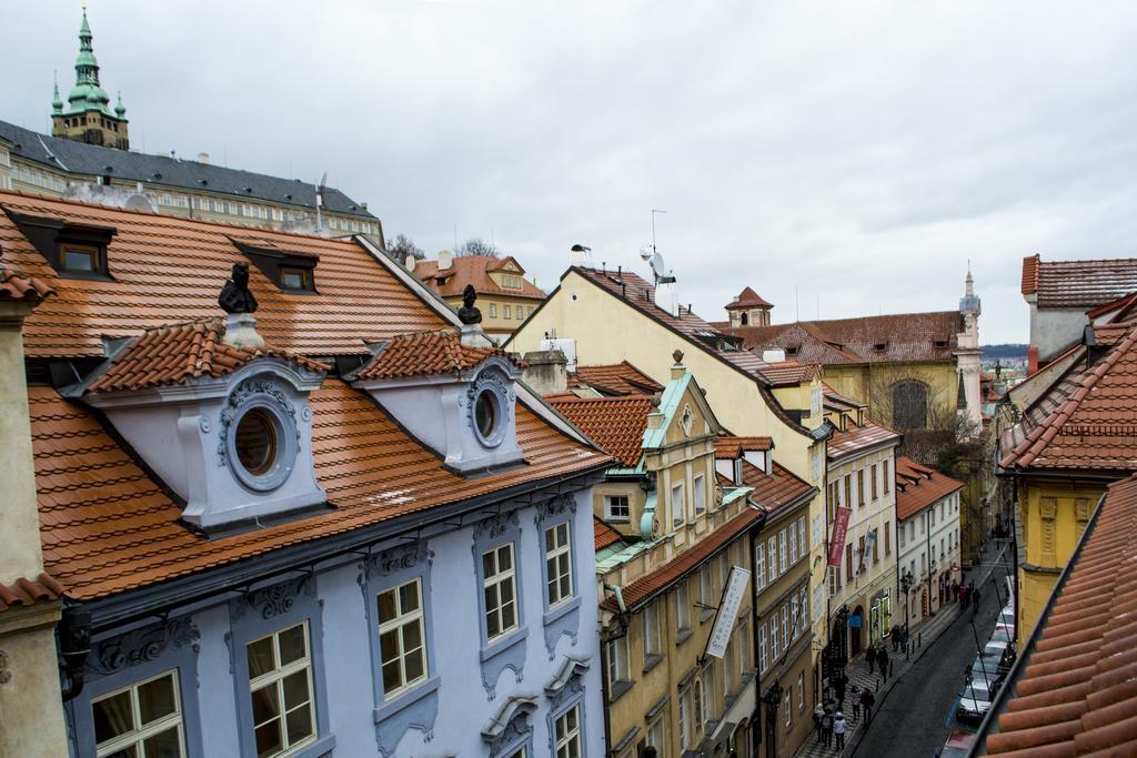 Amavi Bretfeld Palace Apartments Prague Exterior photo